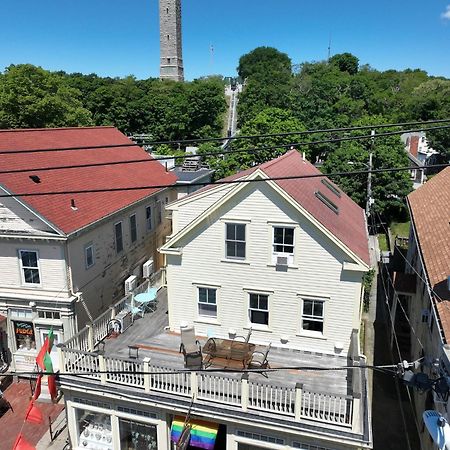Апартаменты Center Of Town Steps Away Private Deck Провинстаун Экстерьер фото